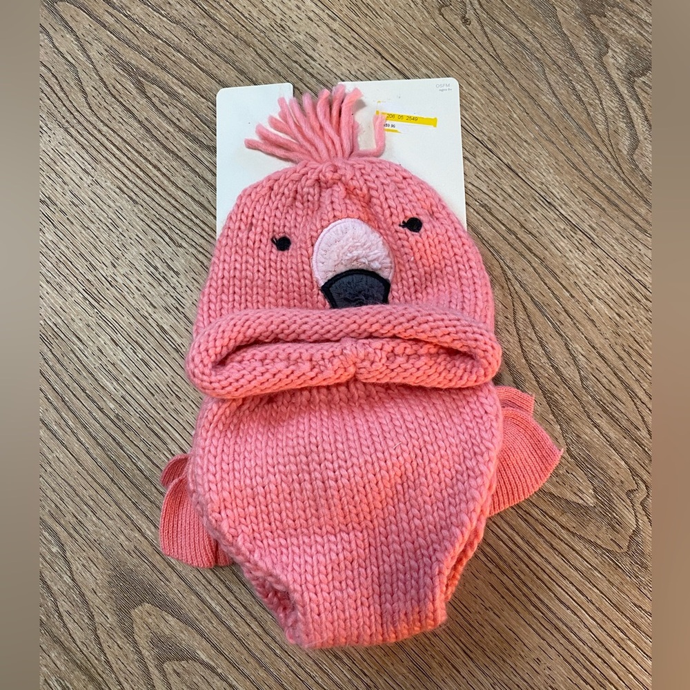 Flamingo knitted hat color pink